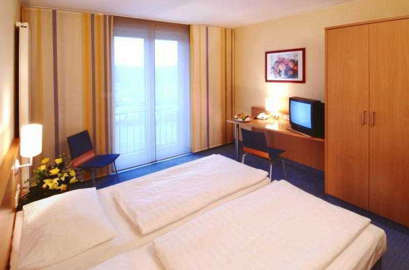 Elaya Hotel Wolfenbuettel Ehemals Rilano 24 7 Hotel Wolfenbüttel Extérieur photo
